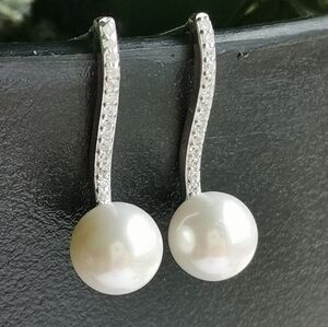 Cultured White Freshwater Pearl CZ drop earrings